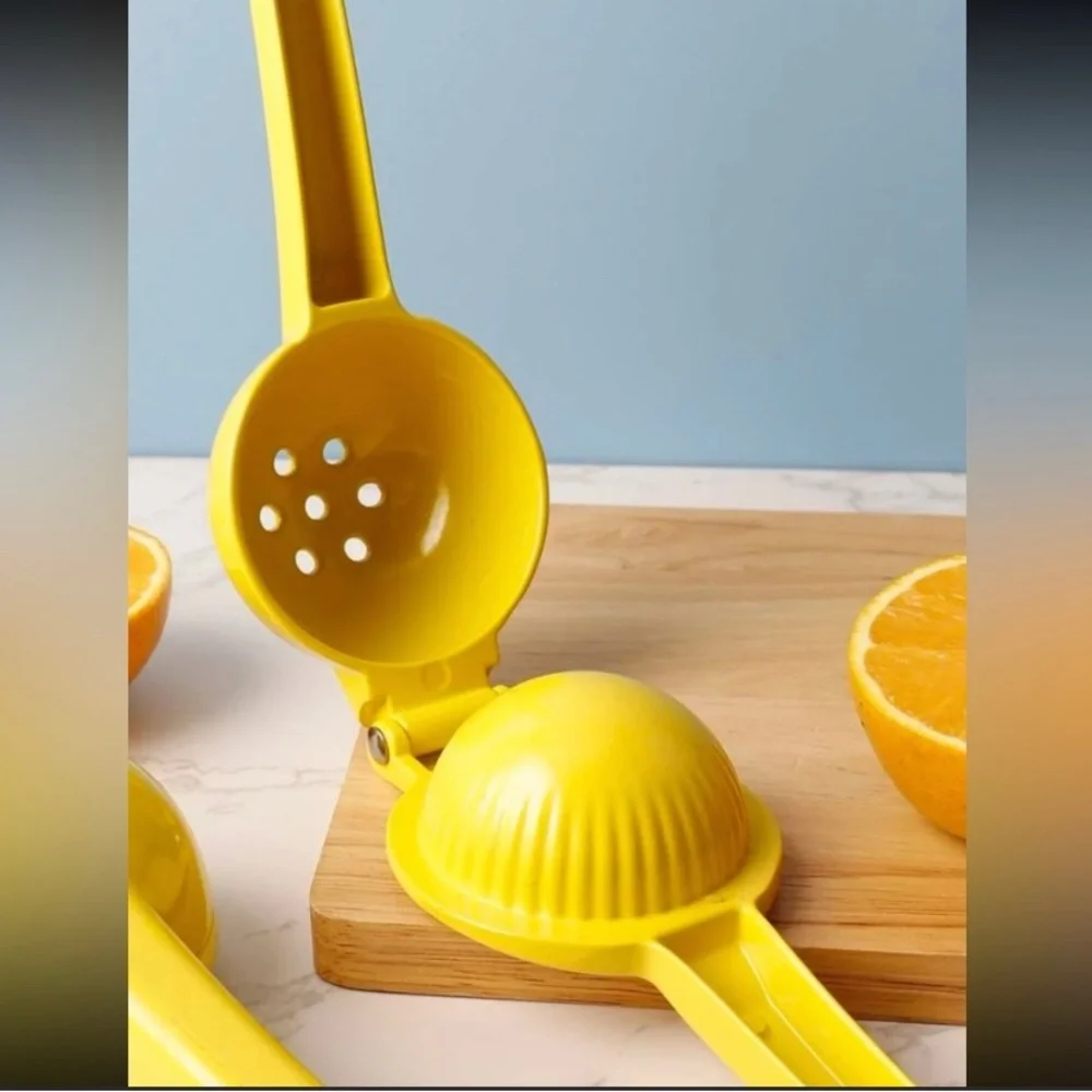Lemon Squeezer Press - Picture 3 of 3